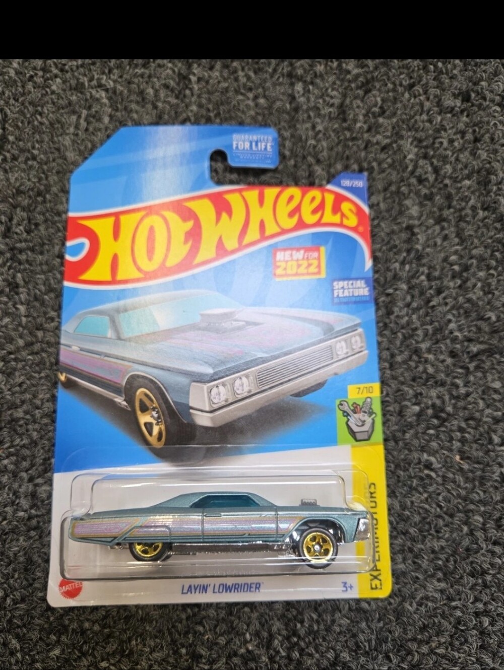 Hot Wheels Layin' Lowrider - Iridescent Blue/Green